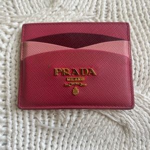 Used Prada Saffiano leather cardholder